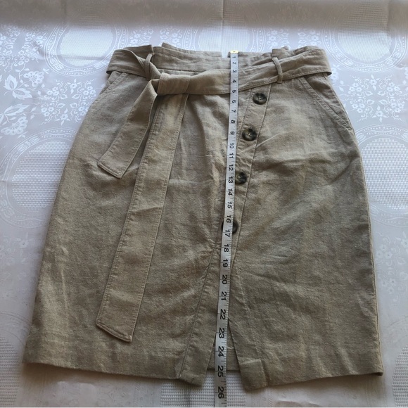 Daisy Grace Women’s Size M High-Waisted Khaki Linen Skirt Belted Large Buttons - Picture 9 of 16